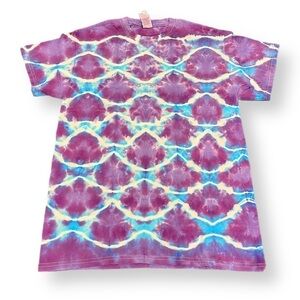 Hand tie dyed dragon or mermaid scale tshirt purple and blue unisex M